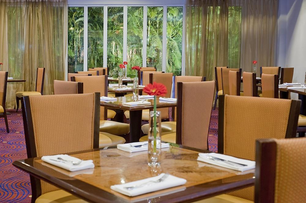 Hodelpa Garden Court Hotell Santiago De Los Caballeros Exteriör bild
