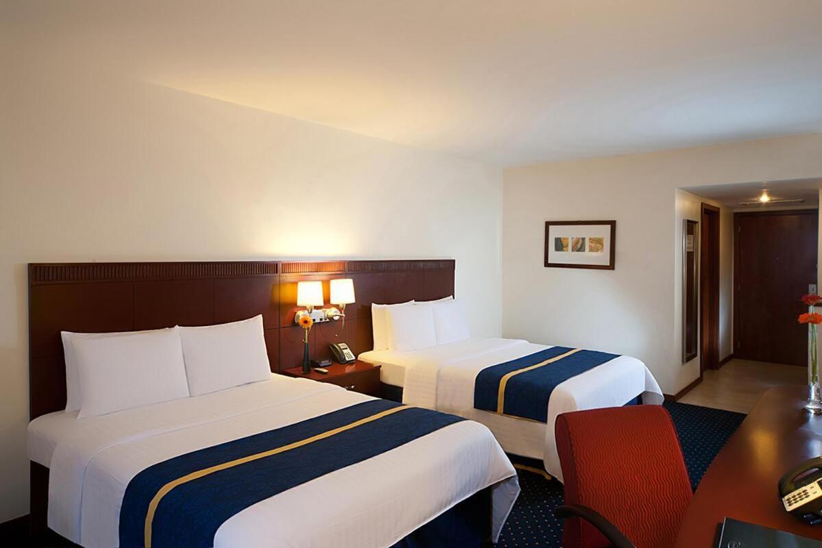 Hodelpa Garden Court Hotell Santiago De Los Caballeros Exteriör bild