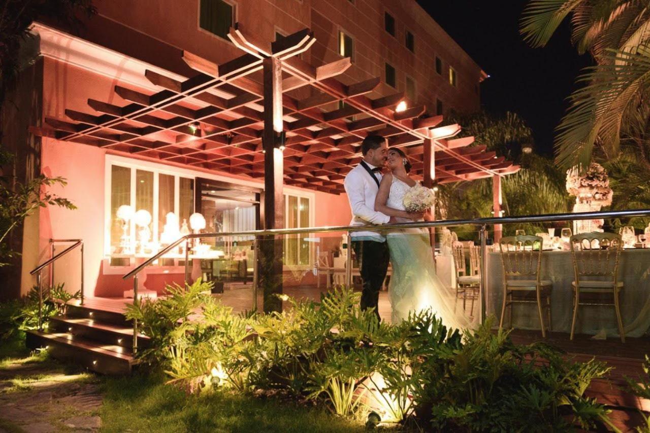 Hodelpa Garden Court Hotell Santiago De Los Caballeros Exteriör bild