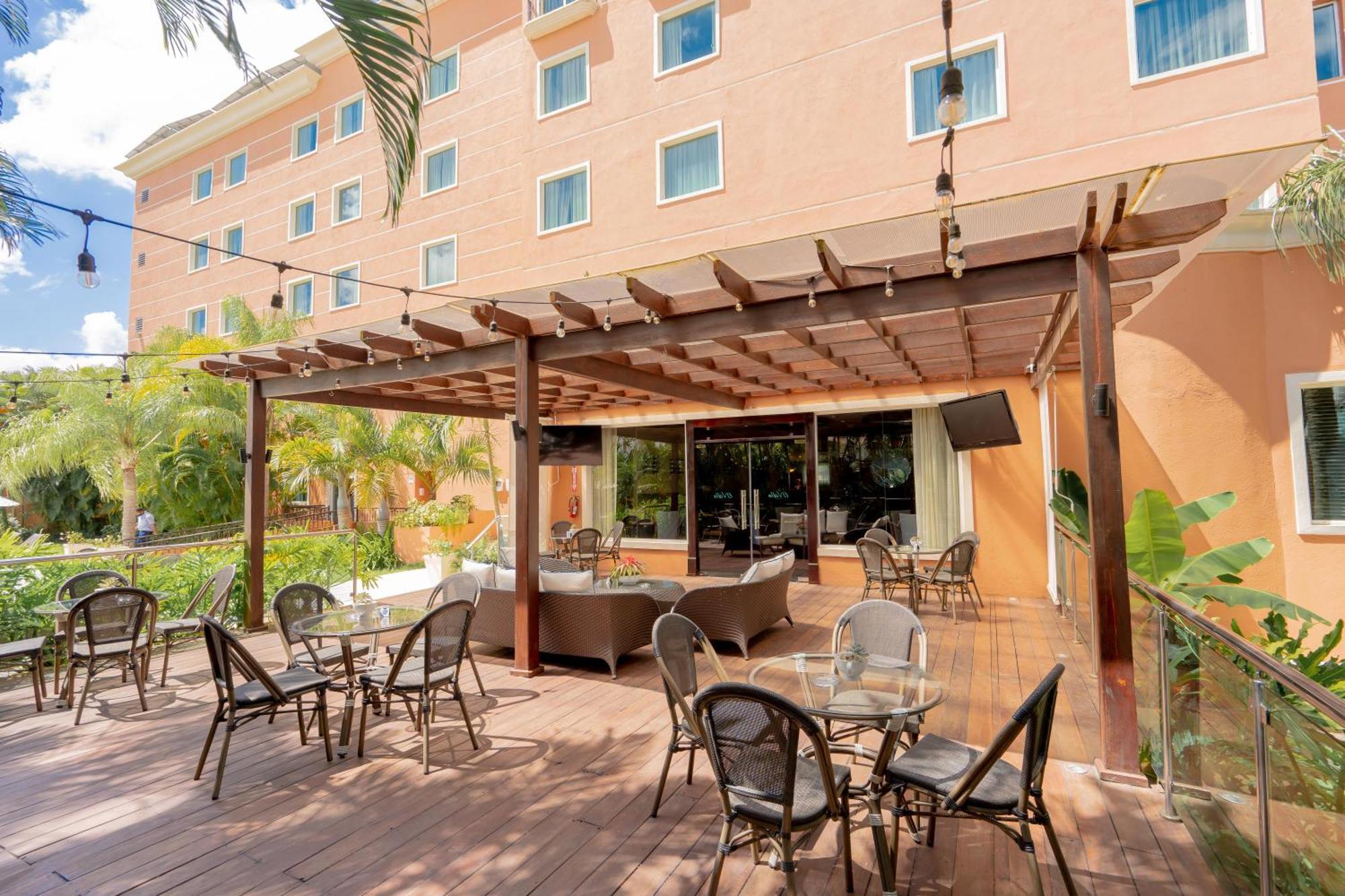 Hodelpa Garden Court Hotell Santiago De Los Caballeros Exteriör bild